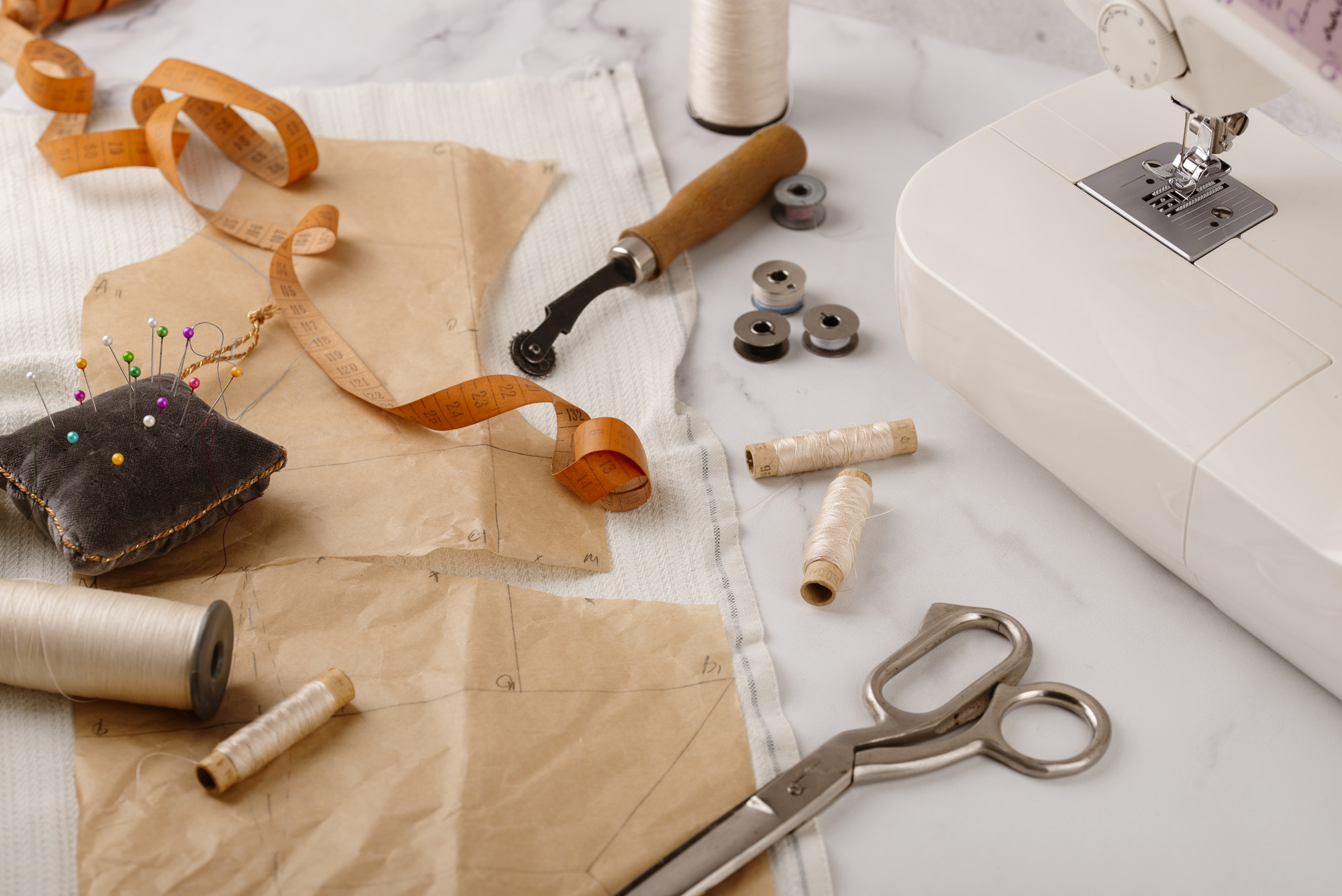 tailoring-items-arrangement-still-life (1)